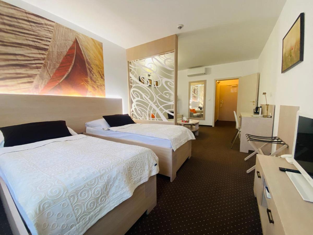Hotel Slameny Dom & Spa Malá Ida Eksteriør bilde